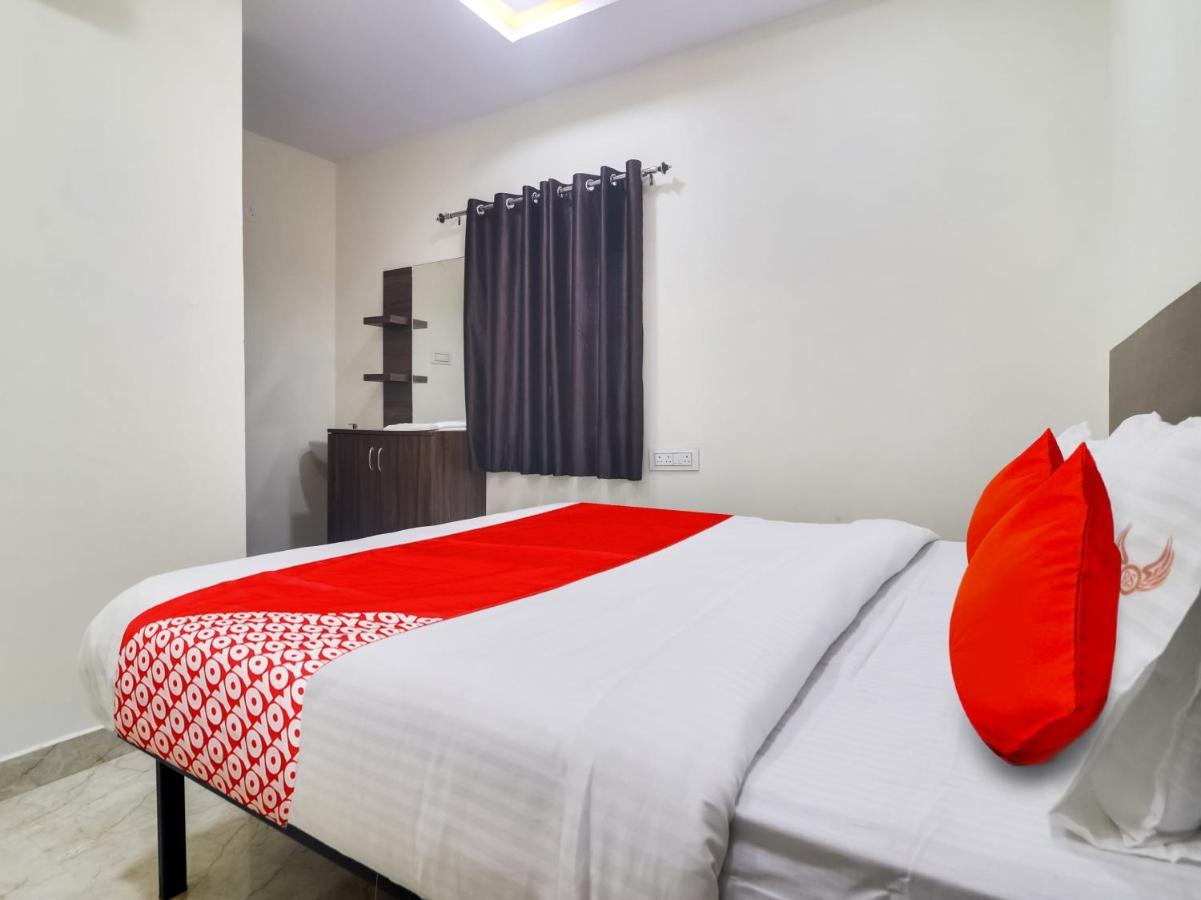 Hotel O Red Stone Hotels Haydarabad Dış mekan fotoğraf
