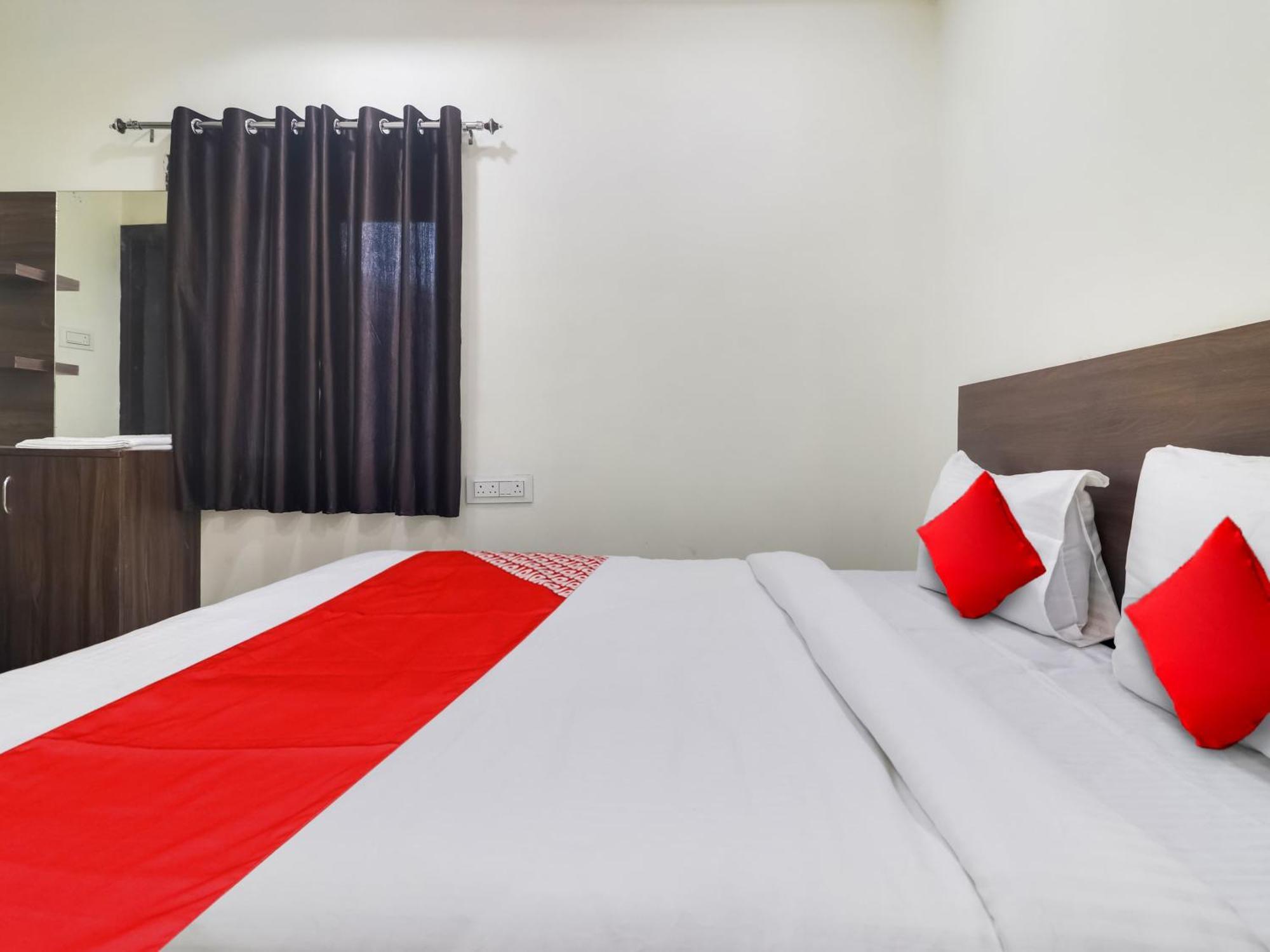 Hotel O Red Stone Hotels Haydarabad Dış mekan fotoğraf