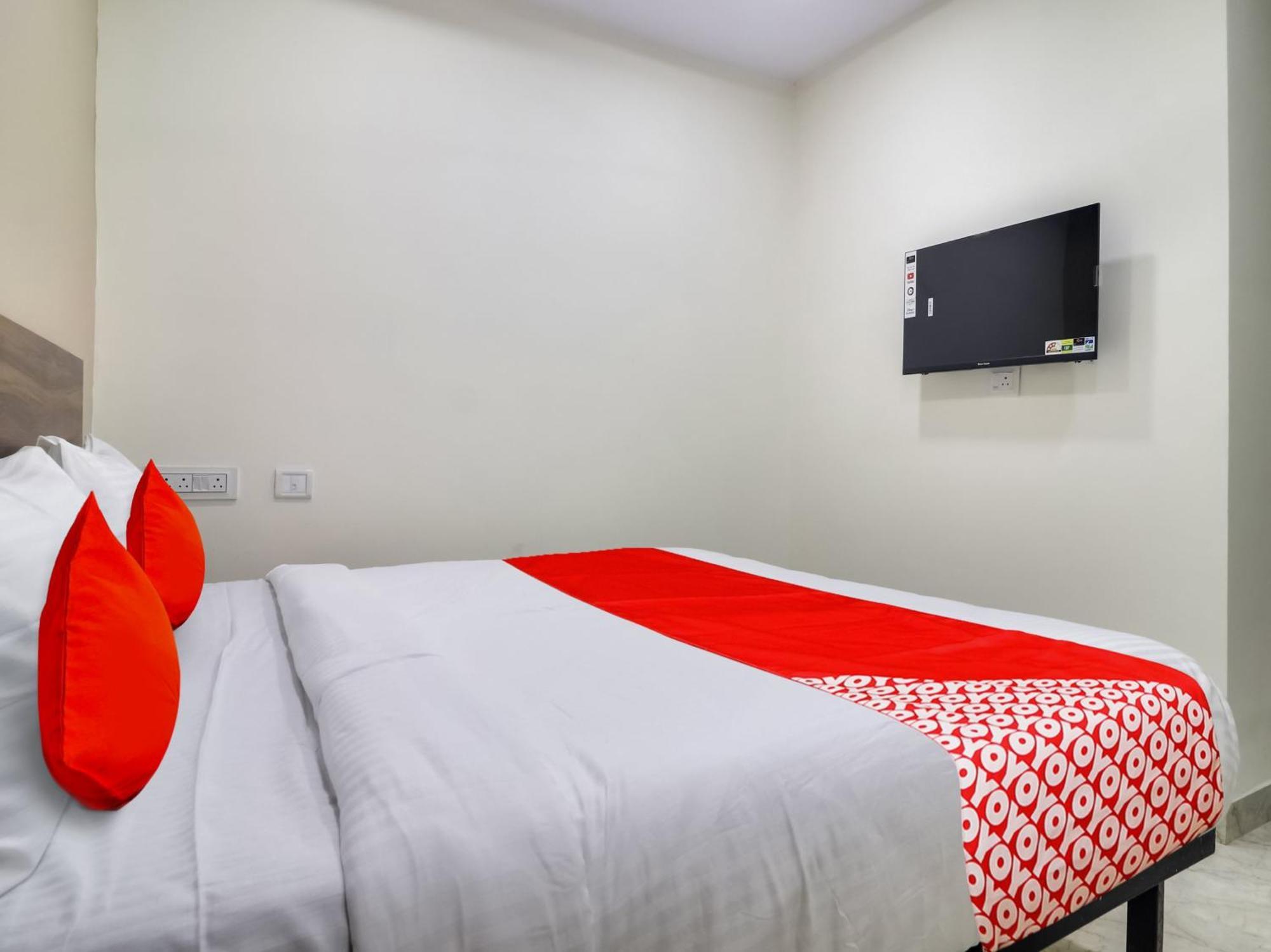 Hotel O Red Stone Hotels Haydarabad Dış mekan fotoğraf