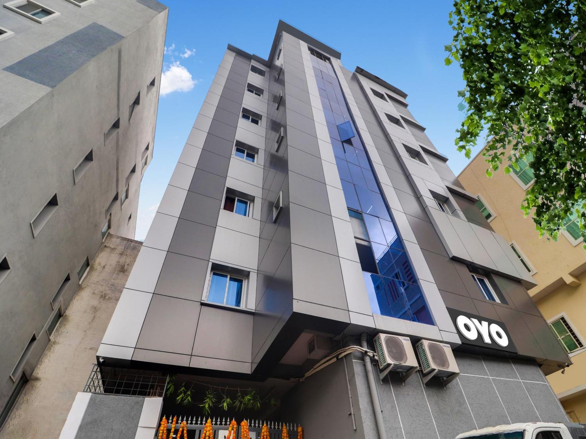 Hotel O Red Stone Hotels Haydarabad Dış mekan fotoğraf